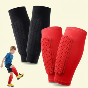 Equipo <span class=keywords><strong>de</strong></span> Protección <span class=keywords><strong>de</strong></span> Fútbol 2026: Espinilleras Profesionales <span class=keywords><strong>de</strong></span> Fútbol, Camisetas <span class=keywords><strong>de</strong></span> Compresión Acolchadas con EVA y Equipo <span class=keywords><strong>de</strong></span> Protección contra Impactos para Atletas - Product Image 1