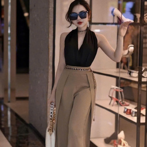 Conjunto de ropa elegante de 2 piezas para mujer Yuhong, fácil de usar, estilo natural, lavable, embalaje personalizado, fabricado en Vietnam. - Product Image 1