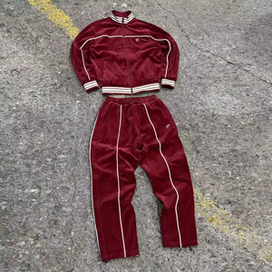 Conjunto Deportivo de Terciopelo Personalizado para Hombre, 100% Poliéster, Corte Holgado con Rayas, Cierre de Cremallera, Bordado, Traje Deportivo Informal de Terciopelo - Product Image 1
