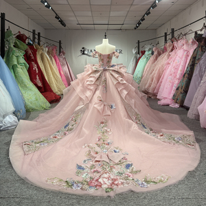 Vestido de Quinceañera Jancember 1538, Lujoso, Color Rosa Dulce, con Hombros Descubiertos y Corsé - Product Image 4