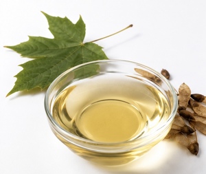 Aceite de Acer Truncatum Bugae, Extracto Herbal Líquido de Grado Cosmético, Secado por Aspersión - Product Image 1