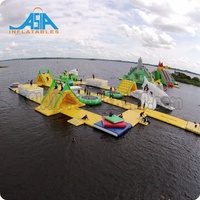 Plateforme de sport aquatique flottant pour l'été, parc aquatique gonflable, équipement de glissière d'eau pour les événements d'équipe
