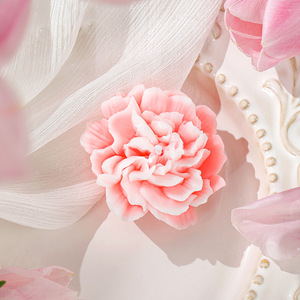 Regalo para el Día de la Madre: vela perfumada de soja hecha a mano con forma de claveles, regalo para el Día de San Valentín para niñas, vela floral - Product Image 3