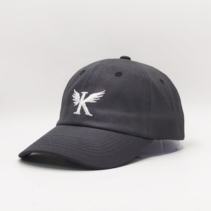 Gorra de Béisbol Bordada Personalizada con Logotipo, 6 Paneles, Letra <span class=keywords><strong>K</strong></span> Bordada, Color Gris, Ajustable para Hombre y Mujer - Product Image 1