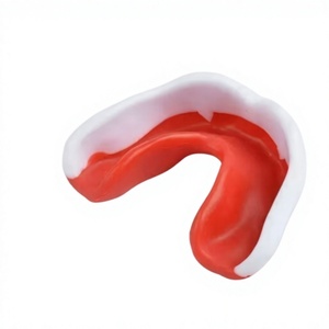 Protector Bucal de Silicona de Doble Capa Rojo y Blanco, Moldeable, Equipo de Protección para Boxeo, Adultos, Ligero, Ajuste Universal - Product Image 1