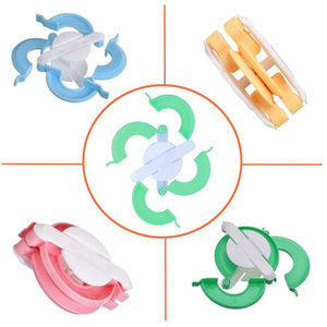 Charmkey High Quality DIY Craft ABS <strong>Pom</strong> <strong>Pom</strong> <strong>Maker</strong> Knitting Loom Set Pompom Ball <strong>Maker</strong> for Yarn - Product Image 4
