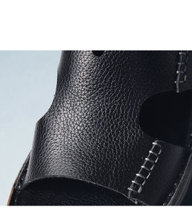 شبشب رجالي مقاس كبير 46 مصنوع يدويًا مفتوح من الأمام أسود بقرة جلد طبيعي صنادل صيفية مقاومة للماء صنادل متقاطعة نعل مسطح بتصميم خارجي - Product Image 2