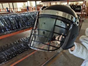 Helm Pelindung Logam Jaring Baja ABS Dengan Visor Keamanan Anti Benturan Tahan Api Helm Kontrol Konflik - Product Image 2