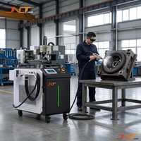 Machine de nettoyage au laser pulsé 1000W, source laser Raycus, câble fibre optique de 15m pour l'élimination de la peinture, de la rouille et des couches d'oxyde sur les moules
