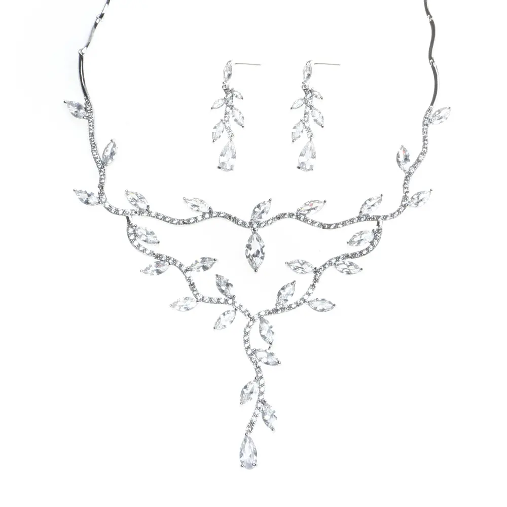Vente en gros de boucles d'oreilles et colliers en forme de feuille de cuivre parures de bijoux de luxe en zircon cubique pour femmes