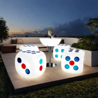 Ensemble de meubles de jardin en cube LED moderne pour l'extérieur, style rustique, rechargeable, imperméable, en plastique pour patio, jardin, centre commercial ou bar