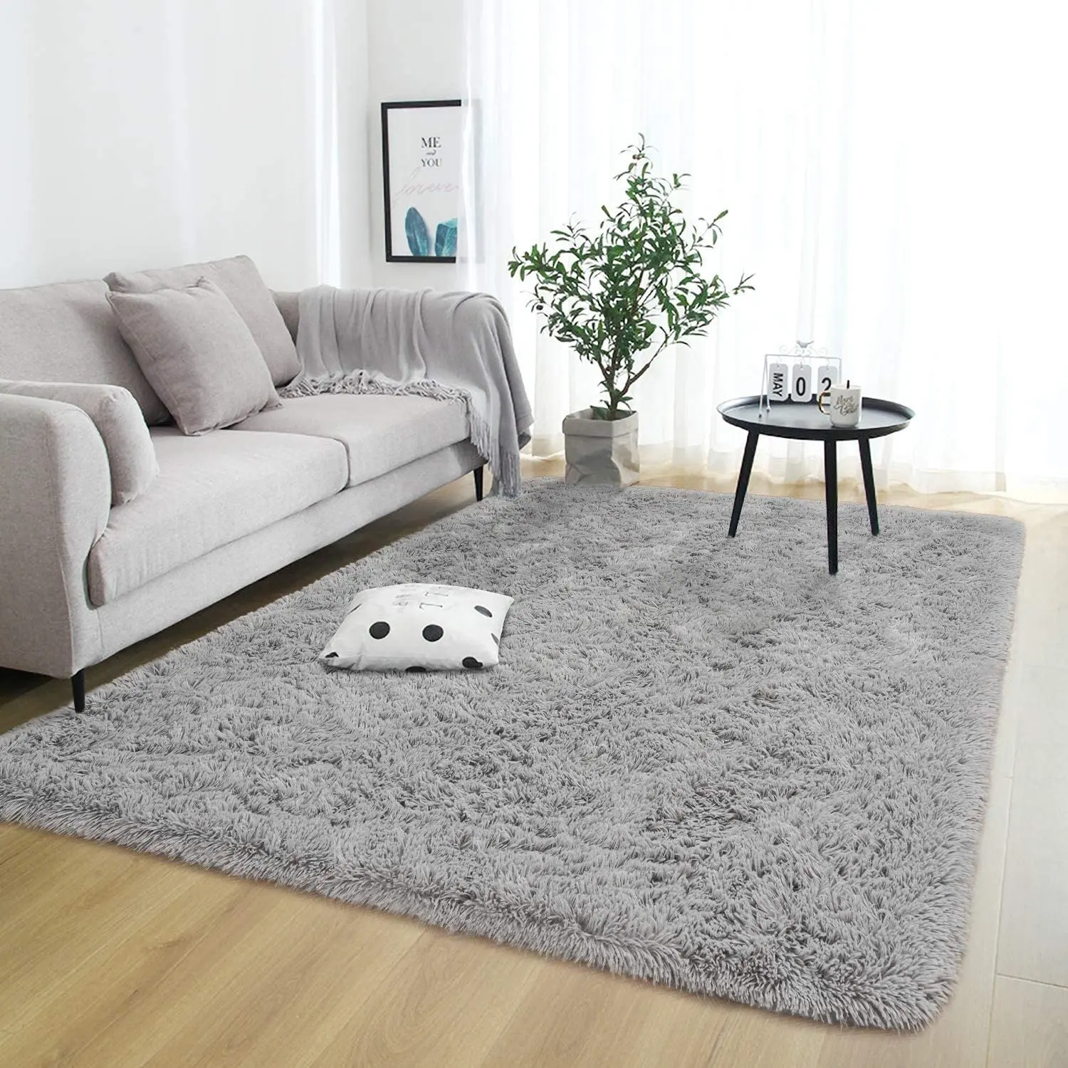 사용자 정의 디자인 봉 제 PV 벨벳 블랙 카펫 바닥 깔개 거실 장식 쉬운 청소 방수 솜 털 카펫 및 양탄자