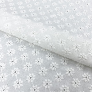 Vải Dệt Trung Quốc Vải Voan Thụy Sĩ Thêu Màu Trắng Vải Thêu 100% Cotton Cho Váy Nữ - Product Image 3