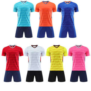 Nuevo Conjunto de camiseta de fútbol para hombres adultos uniforme de fútbol de Casa/visitante ligero transpirable 100% poliéster - Product Image 1