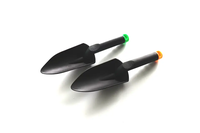 Plastica piccola Mini palmare leggero giardinaggio vanga Scoop cazzuola pala strumento di scavo con impugnatura antiscivolo foro per appendere