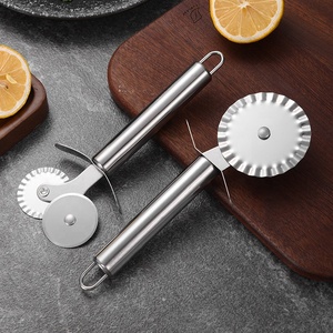 Pelle à <span class=keywords><strong>pizza</strong></span> en acier inoxydable à roue simple/double, conception spéciale, largement utilisée - Product Image 4