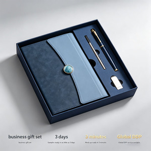 Elegante Cuaderno Corporativo de Piel Sintética con Bolígrafo y Memoria USB, Set Ejecutivo de Bienvenida de Año Nuevo - Product Image 4