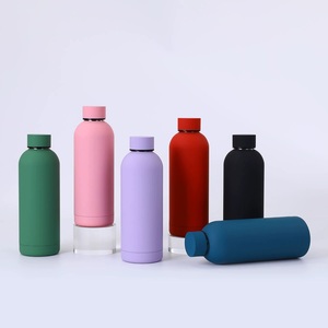 Đôi Tường Thép Không Gỉ Chai Nước Với Biểu Tượng Tùy Chỉnh Nhà Máy Tùy Chỉnh 500Ml Chân Không Cách Nhiệt Uống Chai - Product Image 1