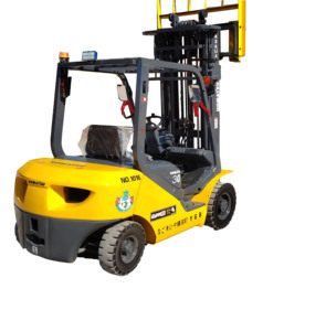 Montacargas Komatsu Usado de 3 Toneladas, 6 Metros, 3 Mástiles, Desplazamiento Lateral, Original de Japón, Montacargas de Combustión Interna - Product Image 1