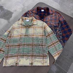 Camicie di Flanella da Uomo a Maniche Lunghe o Corte Personalizzate Scozzesi Cropped con Taglio Boxy Effetto Distressed e Strass Stile Streetwear di Produzione - Product Image 4