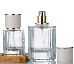 Flaconi Spray Vuoti in Vetro di Lusso Personalizzabili da 50ML e 100ML, Ricaricabili, per Profumi Femminili - Product Image 2