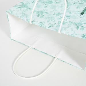 ถุงกระดาษพิมพ์ลายหอไอเฟล ราคาประหยัด ทนทาน ผลิตตามสั่ง มีหลายขนาด - Product Image 3