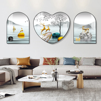Art mural en aluminium en forme de cœur or et argent, design abstrait en trois panneaux pour salon, chambre, hôtel, intérieurs élégants et modernes
