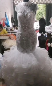 Nuevo Vestido de Novia de Lujo con Cuentas y Cristales, Inspirado en la Catedral Real Africana, con Patrones Africanos y Encaje - Product Image 3