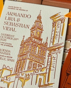 Invitación de Boda de Papel de Algodón Texturizado Botánico Español <span class=keywords><strong>en</strong></span> Color Amarillo Terracota de Lujo, con Corte <span class=keywords><strong>en</strong></span> Forma de Naranja y Impresión Personalizada de RSVP - Product Image 2