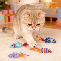 Mainan Tikus Berbulu untuk Kucing, Set Dua Buah, Boneka Kucing Realistis untuk Permainan Mengejar, Memukul, Melompat, dan Bermain yang Menyenangkan