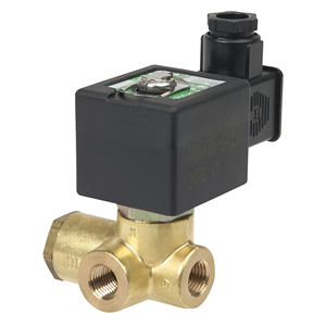 Válvula Solenoide de Acción Directa de 4 Vías 4/2, Cuerpo de Latón y Acero Inoxidable, Puerto NPTF de 1/4'', Protección IP65/IP66/IP67, 110/120 V CA - Product Image 3