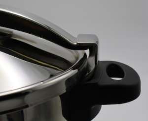 Cuisinière à pression en acier inoxydable écologique de <span class=keywords><strong>10</strong></span> <span class=keywords><strong>litres</strong></span>, compatible induction, four à gaz, couvercle anti-explosion pour une utilisation en cuisine - Product Image 4