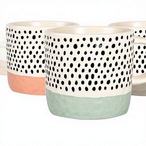 Ensemble de tasses à café en céramique Nicola Spring 385 ml, design à pois multicolores, passe au lave-vaisselle et au micro-ondes, pour boissons chaudes et thé - Product Image 1