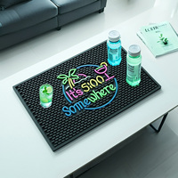 2025 nouveau tapis de Bar à Cocktails carré de luxe personnalisé accessoires de barre en caoutchouc PVC souple personnalisés