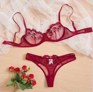 <span class=keywords><strong>Set</strong></span> di Biancheria Intima Sexy in Pizzo con Perizoma, Produzione all'Ingrosso, Rete Floreale a Tre Pezzi per Signore - Product Image 3