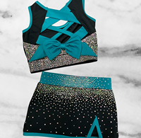 Ensemble d'entraînement de cheerleading personnalisé en gros pour filles et jeunes – Tenue de sport flexible pour la pratique du cheerleading