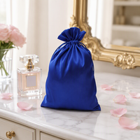 Pochette en satin avec cordon de serrage personnalisée avec logo, sac cadeau en satin de soie de luxe pour bijoux, cosmétiques, parfums, emballage et rangement