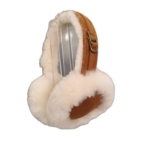 Paraorecchie in Pelle di Pecora Morbidi e Caldi per Ragazze, Personalizzabili, in Tessuto Scamosciato, per l'Inverno e l'Esterno - Product Image 1