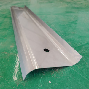 Pièces courbées sur mesure en acier inoxydable 304, épaisseur 1 mm, usinées avec précision pour équipement industriel - Product Image 3