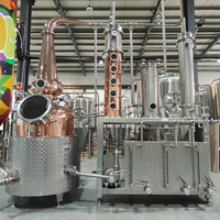 Colonne de distillation semi-automatique 200L hybride en cuivre avec colonne de reflux en verre pour la production industrielle de vodka, gin et whisky