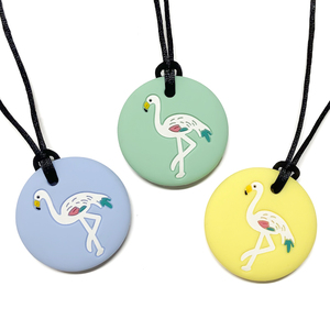 Nouveau Collier à Mâcher en Silicone Flamant Rose pour Enfants, Bijou Non Toxique, Jouet de Dentition pour Besoins de Mastication Autisme, Jouets Anti-Stress - Product Image 2