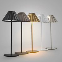 Lampe de table exclusive pour hôtel, en métal doré, à LED, sans fil, rechargeable, pour restaurant et hôtel
