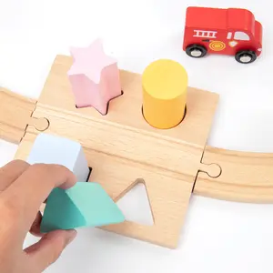 Nuovo stile bambini pista di legno treno colorato perline Splicing giocattolo prima educazione Puzzle cognitivo giocattoli di legno