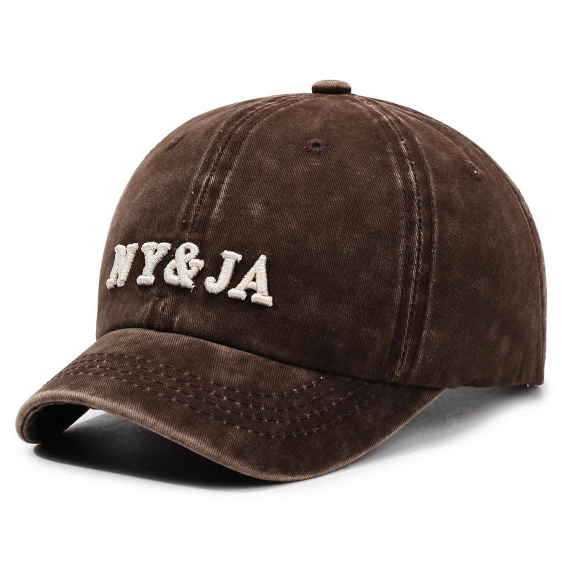 สีน้ำตาล