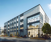Structures modulaires préfabriquées modernes en acier Q235/Q345 avec garantie de 5 ans pour appartements, immeubles de bureaux, écoles, hôtels