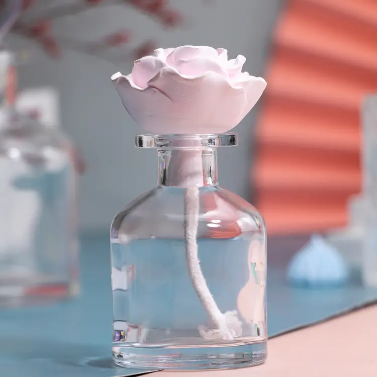 Venta al por mayor de alta calidad de lujo personalizado 100mL claro vacío vidrio lengüeta botella difusora de perfume