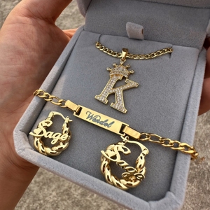 Lateefah迷你女婴箍耳环皇冠字母项链定制名称手链钢饰品套装 - Product Image 5
