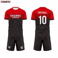 Maillot de football personnalisé entièrement sublimé avec logo, nom et numéro – Respirant, séchage rapide, tenue d'équipe pour matchs et entraînements de club