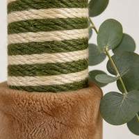 YAOYUE Arbre à chat en sisal avec cabane en peluche, sommet en feuille d'eucalyptus, base en herbe artificielle bicolore, 90 cm