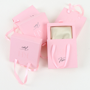 Boîte à bijoux en carton papier de luxe avec logo personnalisé, emballage avec poignée, couleur personnalisée, doublure en velours, fermeture magnétique, marque MOJIU - Product Image 1